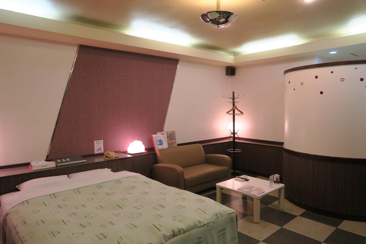 Hotel Carnival Metabaru ภายนอก รูปภาพ